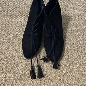 black lace boots with small heal